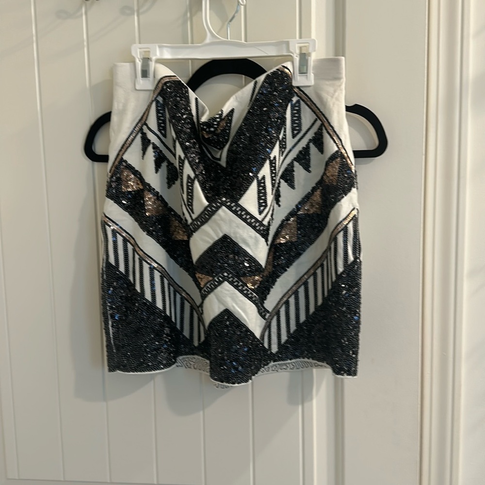 Gem of a skirt . Express large